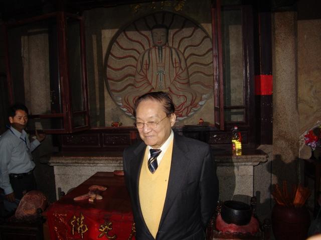 金庸|李敖直言金庸虚伪，武侠小说不入流！已成学界共识，真的有道理吗