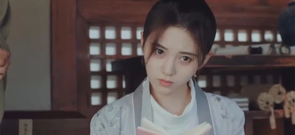 鞠婧祎|一开播就冲上热度榜第二，但鞠婧祎新剧口碑却两极分化！