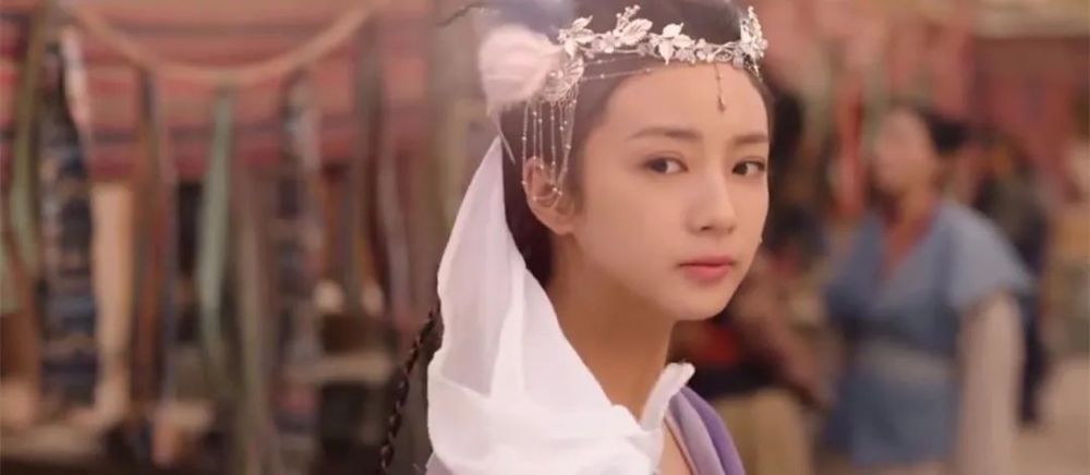 鞠婧祎|一开播就冲上热度榜第二，但鞠婧祎新剧口碑却两极分化！