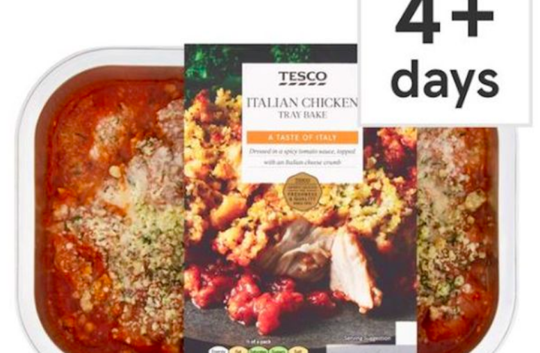 老鼠|英国女子吃烤鸡时以为咬到骨头，仔细一看是一只死老鼠