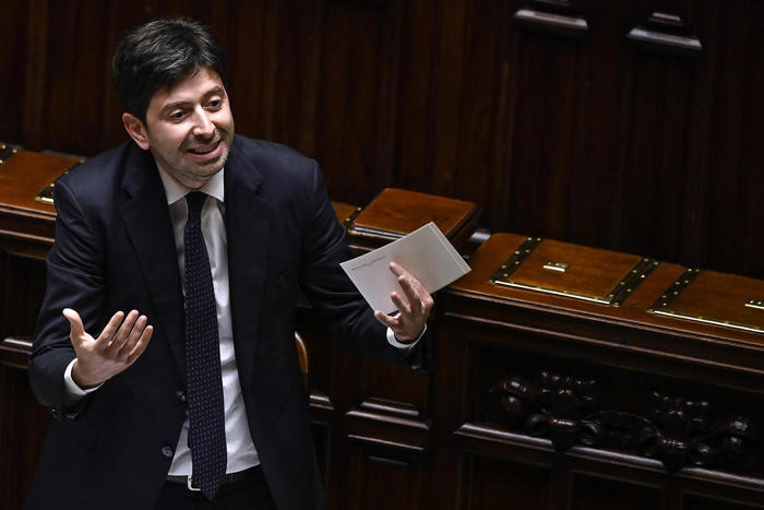 罗马尼亚_时政|意卫生部长：罗马尼亚和保加利亚入境者须接受隔离