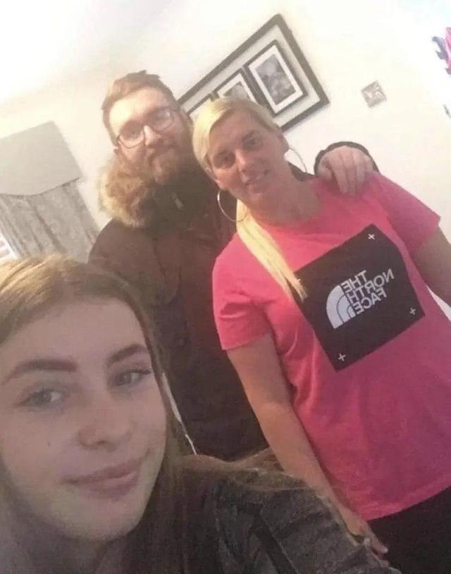 英国_社会|怀疑外甥女被绑架，英国青年来不及穿衣就追出家门，视频被老爸发网上，红了