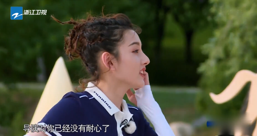 奔跑吧兄弟|本期《跑男》飞行嘉宾引发争议，一个当面怼导演，一个被导演diss！