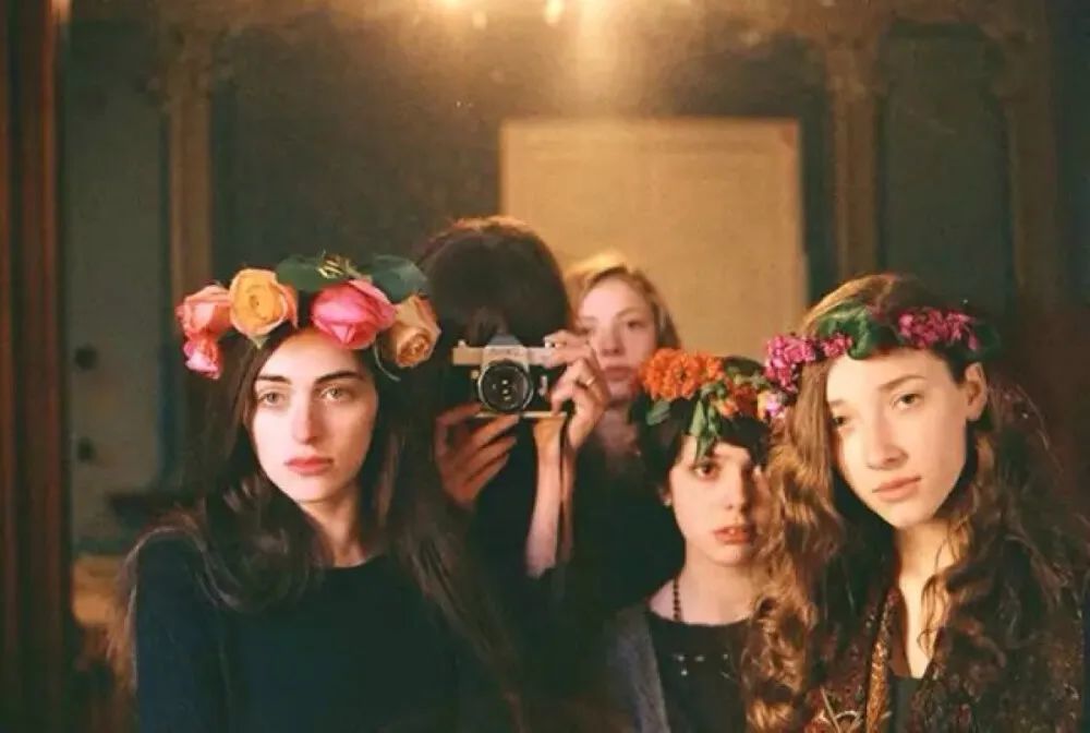 肠道|放屁太“臭”，到底该不该憋住呢？