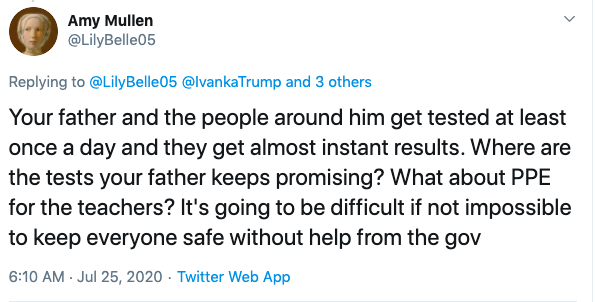 伊万卡·特朗普|伊万卡探望托儿中心裙角飞扬，和老爸一样戴口罩将鼻子露在外面