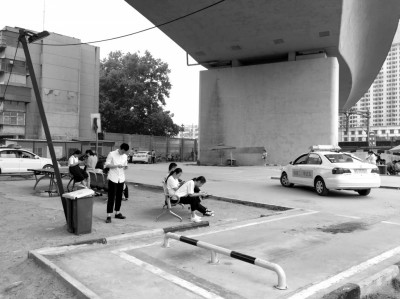 2020郑州驾校排名_郑州一黑驾校开在高架桥下5年报名学车应谨防这些套