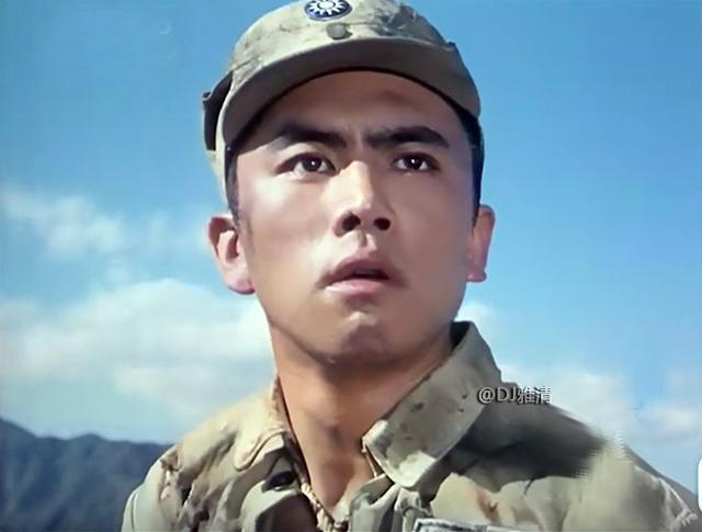 他也是以跑龙套为主,比如在达奇主演的《吉鸿昌》中,他出演了一个年轻