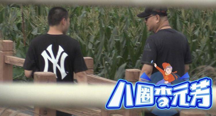 范伟|范伟近况曝光，加盟出演徐峥新作，片场与工作人员互动毫无架子