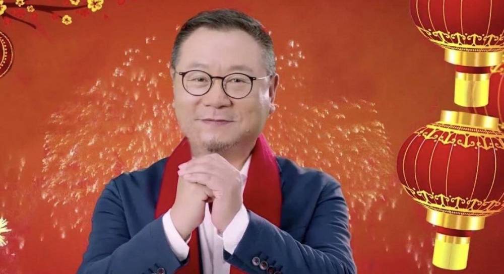 范伟|范伟近况曝光，加盟出演徐峥新作，片场与工作人员互动毫无架子