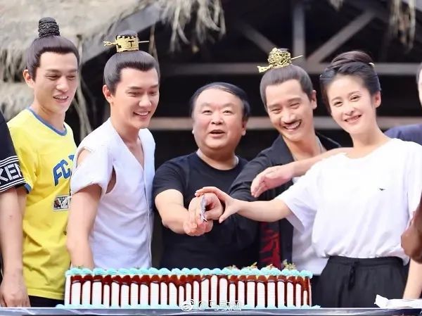 高希希|从才情迸发的黄金十年到资本裹挟的匆忙十年，导演高希希畅所欲言