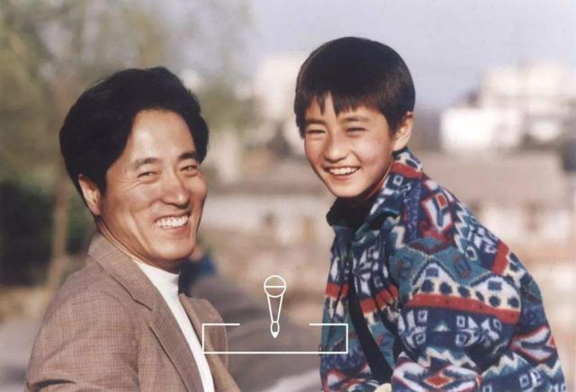 杨立新|二婚娶小33岁90后，妻子比儿子小？杨立新：胡扯，我一生一妻一子