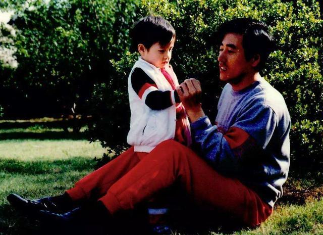 杨立新|二婚娶小33岁90后，妻子比儿子小？杨立新：胡扯，我一生一妻一子