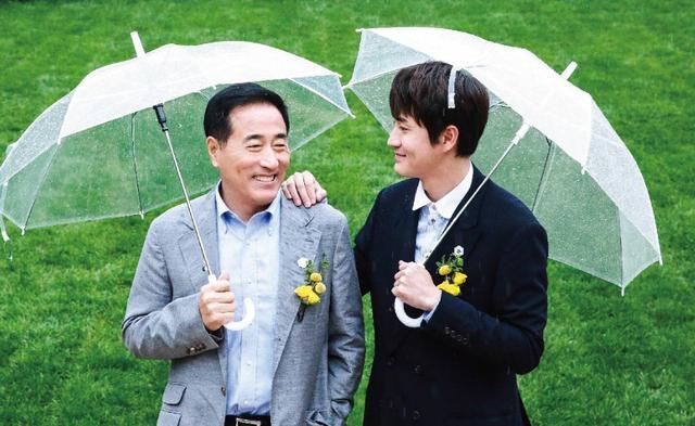 杨立新|二婚娶小33岁90后，妻子比儿子小？杨立新：胡扯，我一生一妻一子