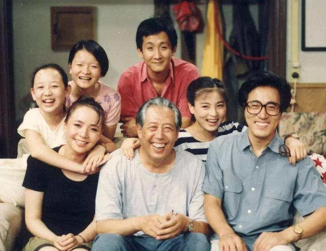 杨立新|二婚娶小33岁90后，妻子比儿子小？杨立新：胡扯，我一生一妻一子