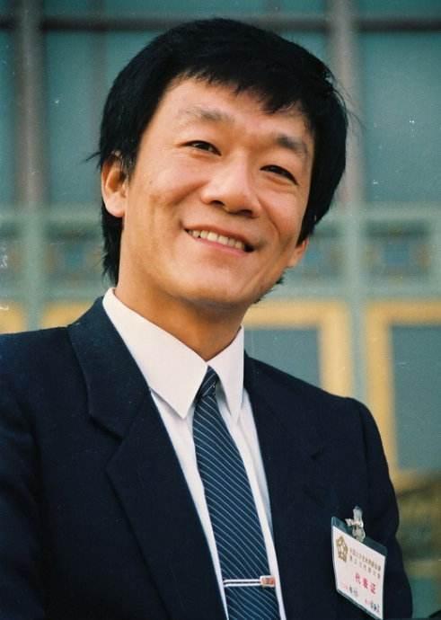 相声|马志明侯耀文都是名门之后，相声作品众多，他们表演水平谁高谁低