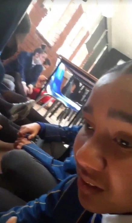 越狱|南非数十名囚犯越狱冲上街头，还有人劫持车辆逃跑，现场画面曝光