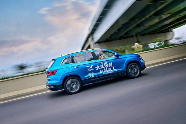 20万内操控最好的SUV，你造吗？