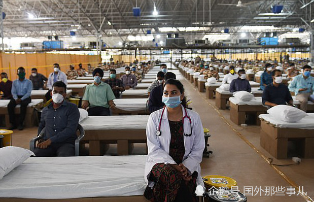 新冠肺炎|14岁女孩在隔离中心厕所遭1名确诊者侵犯，同伙拍下作案视频