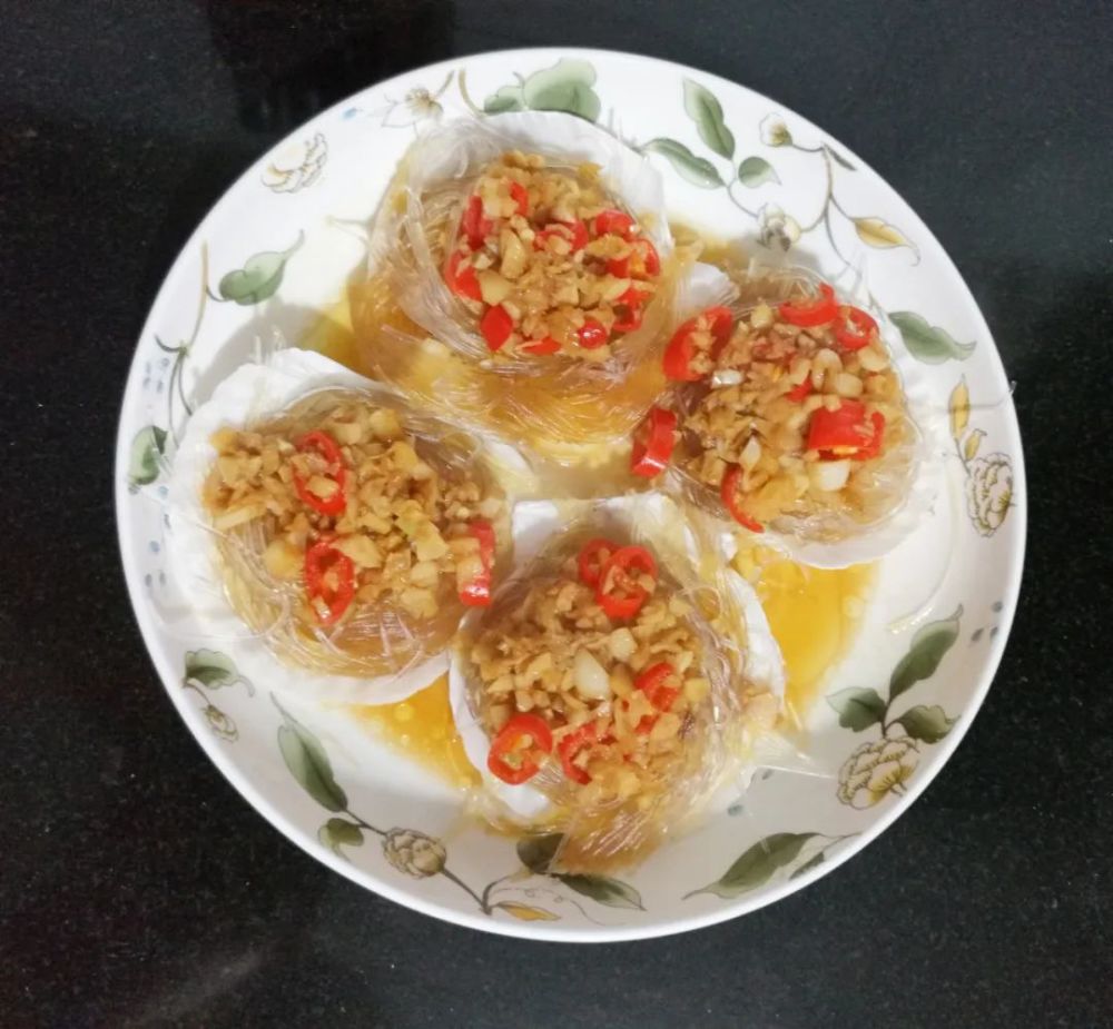蒜蓉粉丝扇贝在家做照样好吃 清洗是关键 开水蒸还是冷水蒸 腾讯新闻