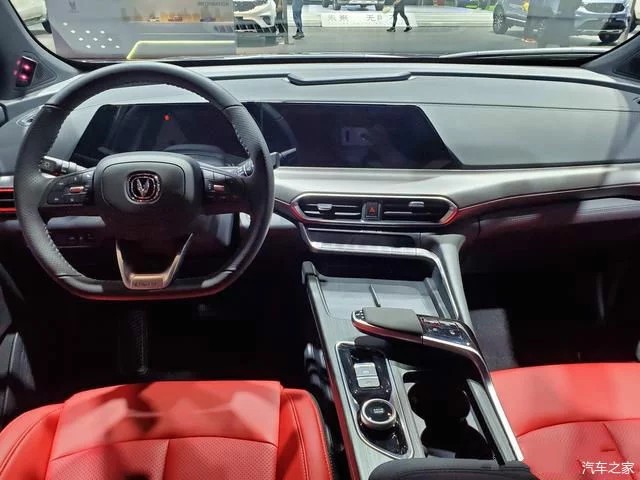 引力不减长安unit现身成都车展