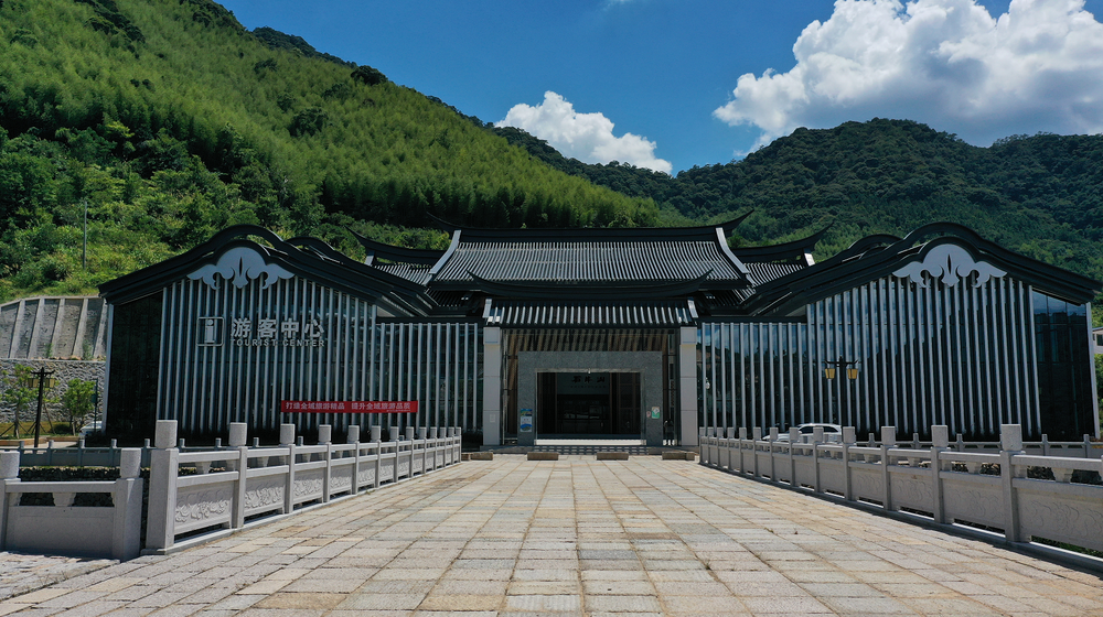 石牛山酒店石牛山地质博物馆网红打卡点石牛山主峰石壶祖殿,石壶洞