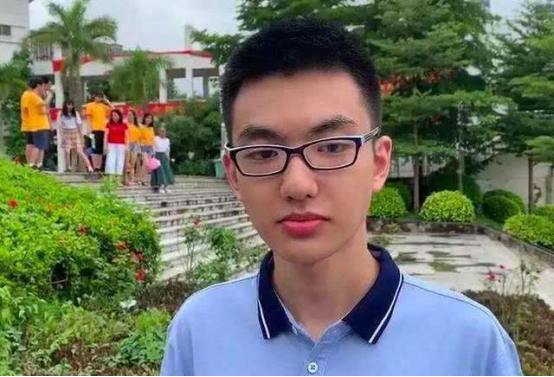 一年了以730分考入清华智班的广西高考状元杨晨煜现在怎样了