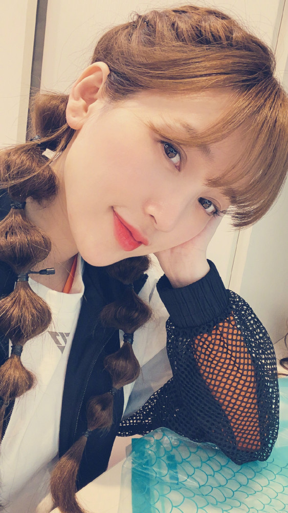 彩虹节拍|金莎公开发文道歉，因公演失误崩溃大哭，后期能否再次复活？