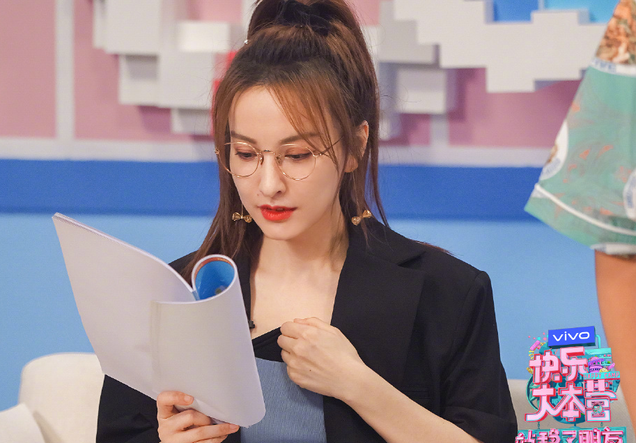 吴昕|都说吴昕废柴，当孟佳垫底时，她的反应暴露主持功力
