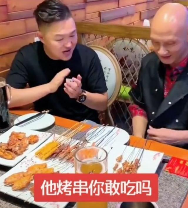 杜玉明|“金牌反派”转型美食家，起锅烧油做美食，就问你敢吃吗