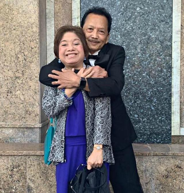 小罗伯托·托比亚斯|人间悲剧！美国菲裔小伙一家险遭新冠灭门，一个月内父母双亡