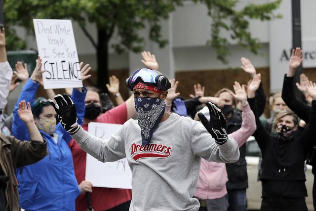 美国法院|美国法院裁定：媒体必须向警方提供抗议现场视频照片