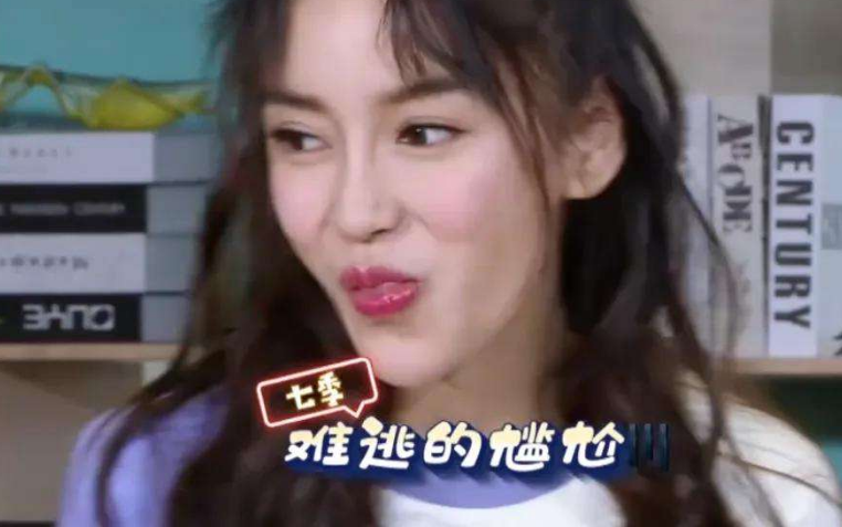 baby|有谁注意到，baby只有在跑男中口红才会粘牙，化妆师说出真实原因