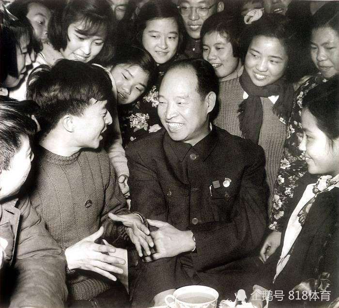 聂卫平 去日本比赛前领导让我夜里12点去他家讲黑格尔费尔巴哈打气 腾讯新闻