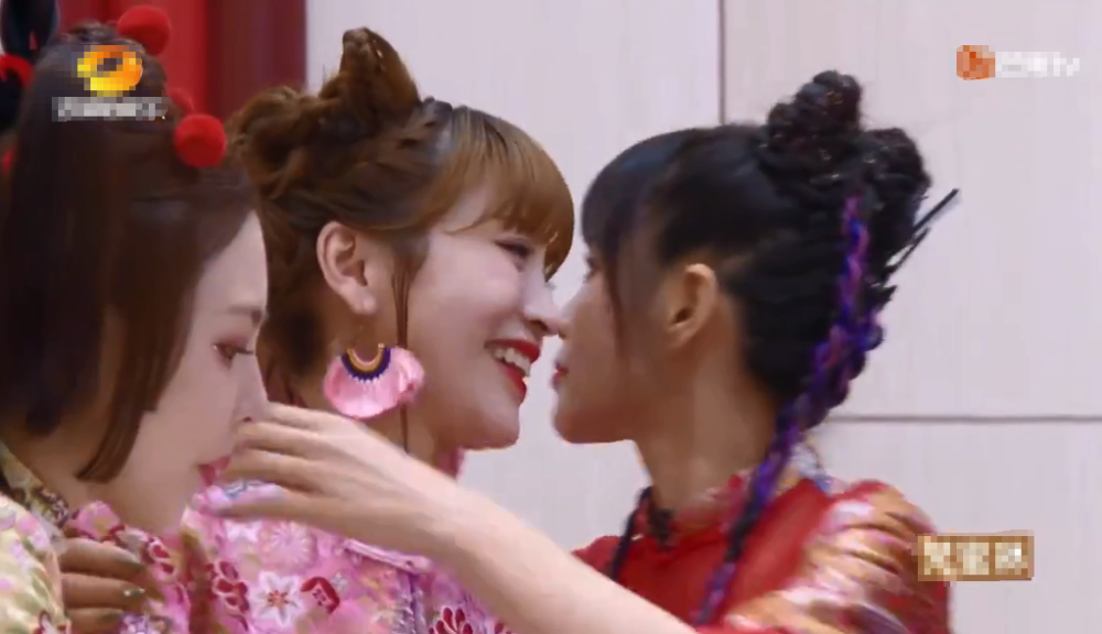 乘风破浪的姐姐|《浪姐》三公被淘汰，网友吐槽指责，金莎发文称“真的很对不起”