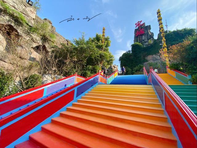 说到杭州,相信大家都会马上联想到"网红"两个字,杭