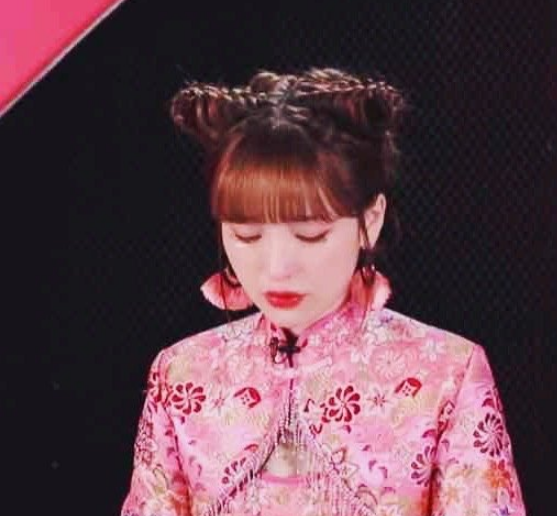 乘风破浪的姐姐|《浪姐》三公被淘汰，网友吐槽指责，金莎发文称“真的很对不起”