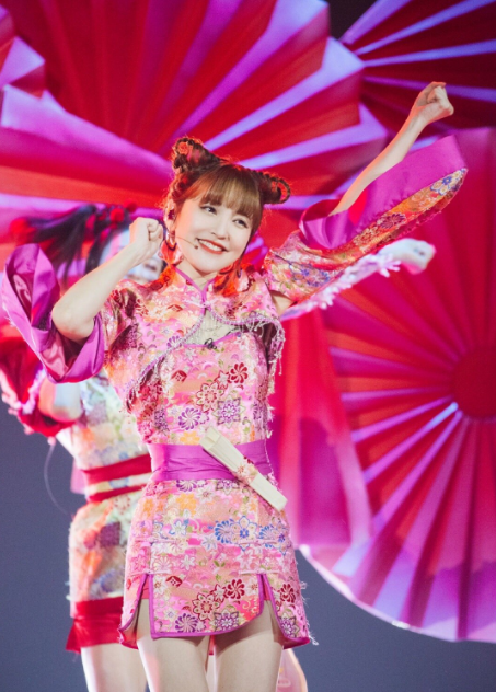 乘风破浪的姐姐|《浪姐》三公被淘汰，网友吐槽指责，金莎发文称“真的很对不起”