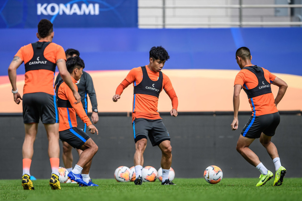 鲁能首发11人是佯攻,李霄鹏替补5人才是