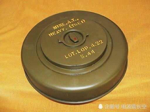 m7a2是二战美军大量使用的一种轻型反坦克地雷,这种地雷是基于英国