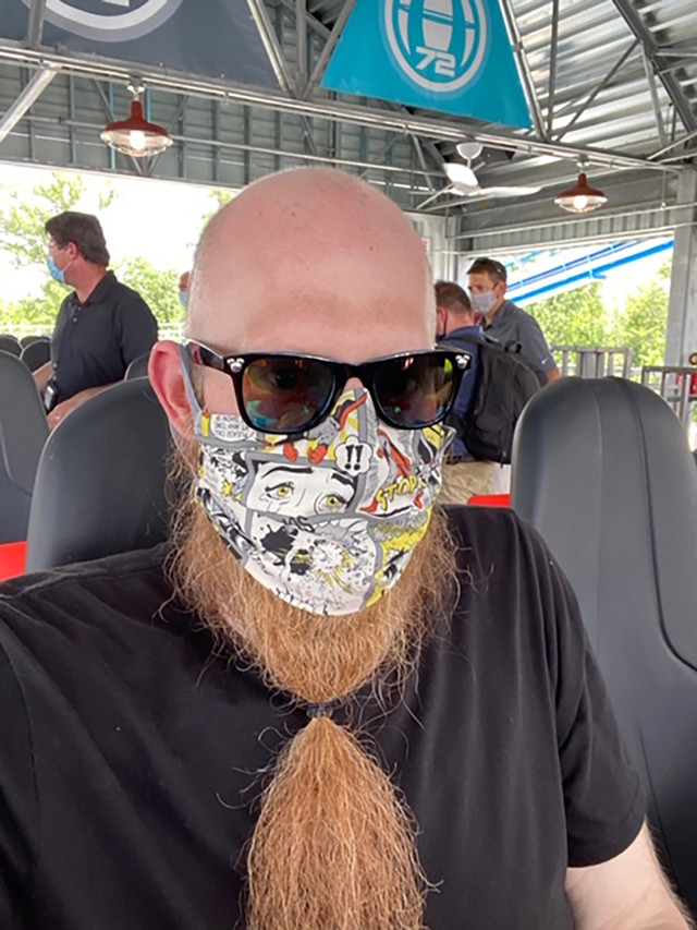 过山车|美国小哥有点“狠”：为实现乘坐过山车梦想，10个月减重近200斤