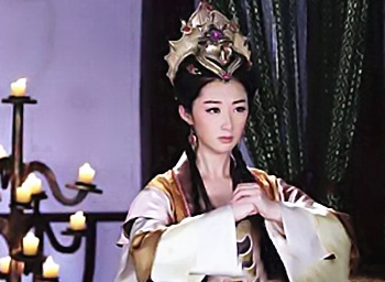 高珊珊的扮演者名叫洪秀英,她在《活佛济公》中虽然出演的是一个小