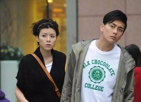 港姐冠军|昔日港姐，3年生三胎，息影4年认不出，一胖毁所有？