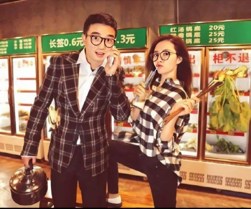 张靓颖|张靓颖恋上大19岁冯轲，不顾母亲反对结婚，新男友曝光却不是他？