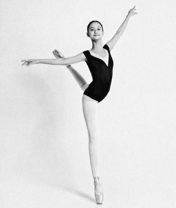 夏梦|高考明星成绩公布，北电第一夏梦受关注，原来“仙鹤”身材长这样