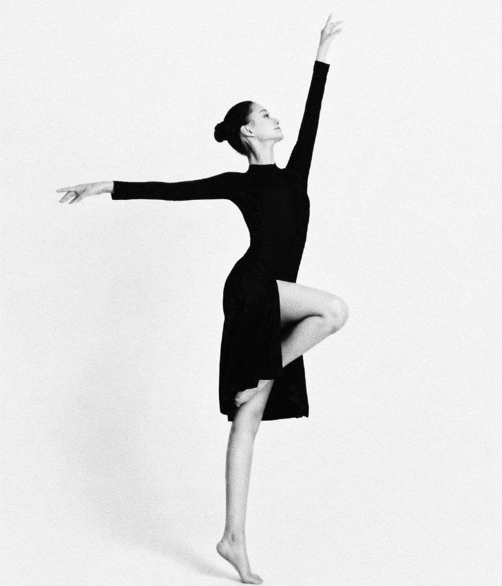 夏梦|高考明星成绩公布，北电第一夏梦受关注，原来“仙鹤”身材长这样