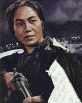 曲云|老艺术家曲云：丈夫是副院长，女婿是著名影星，为何晚年捡垃圾？