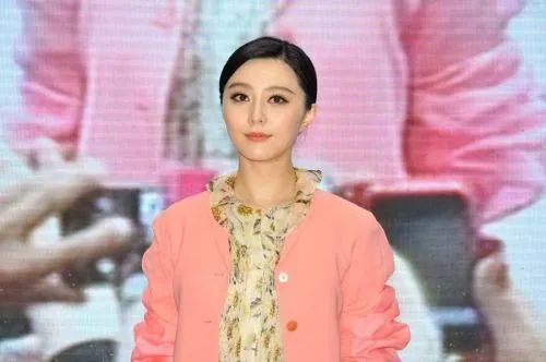 范冰冰|微博发出“努力坚强的活着”感叹的范冰冰，到底想要什么？
