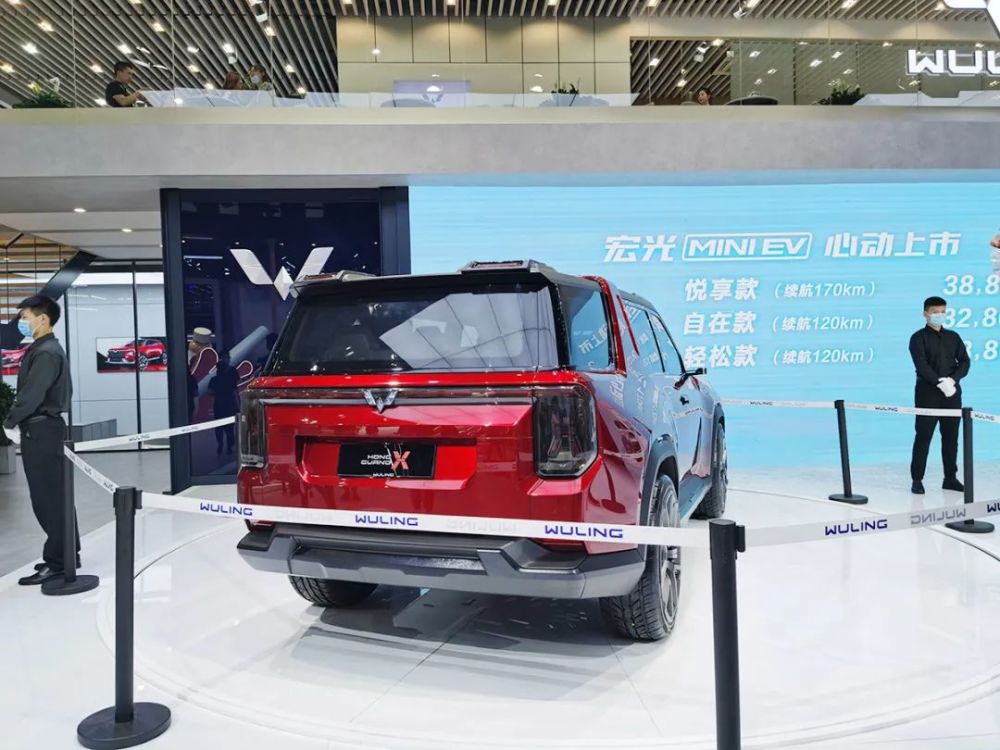 五菱正式发布全新suv"宏光侠"!超级硬,一定会量产