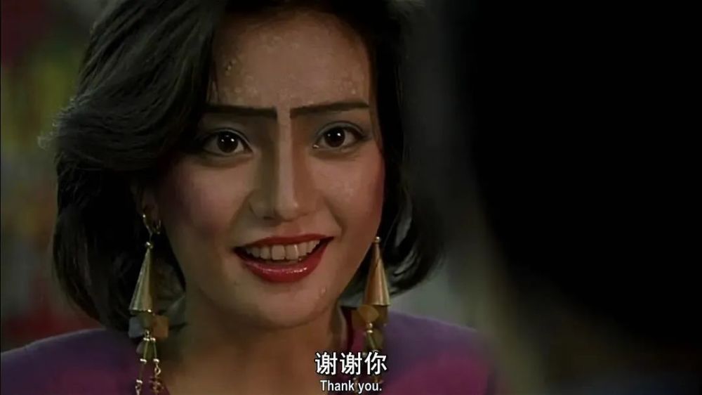 又是剃光头,但美女就是美女,即使这样也很美.