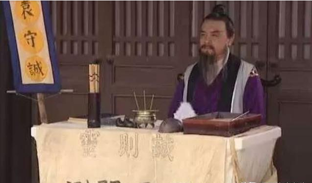 泾河龙王|为什么泾河龙王改了下雨的时辰和数量就要被杀，四海龙王水淹陈塘关却没事？